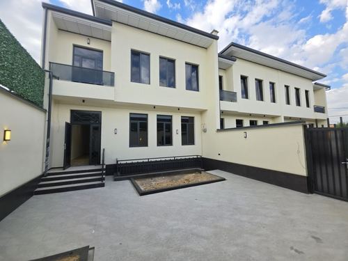 6-room house, 420 m²