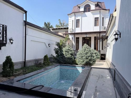 7-room house, 500 m²