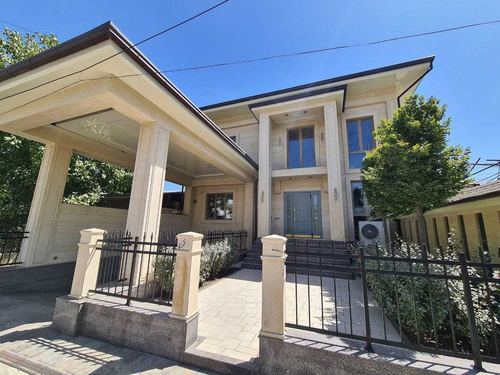 5-xonali uy, 600 m²