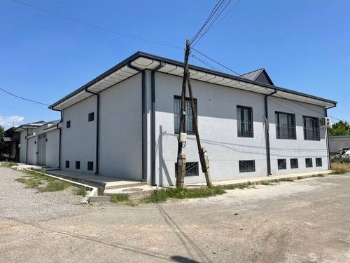 9-xonali uy, 600 m²