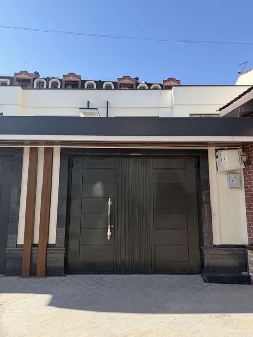 7-xonali uy, 225 m²
