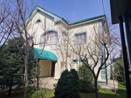 7-xonali uy, 400 m²