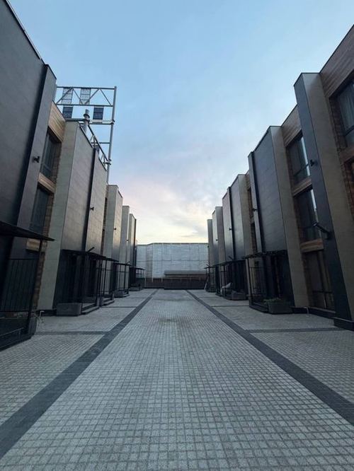 5-xonali uy, 237 m²