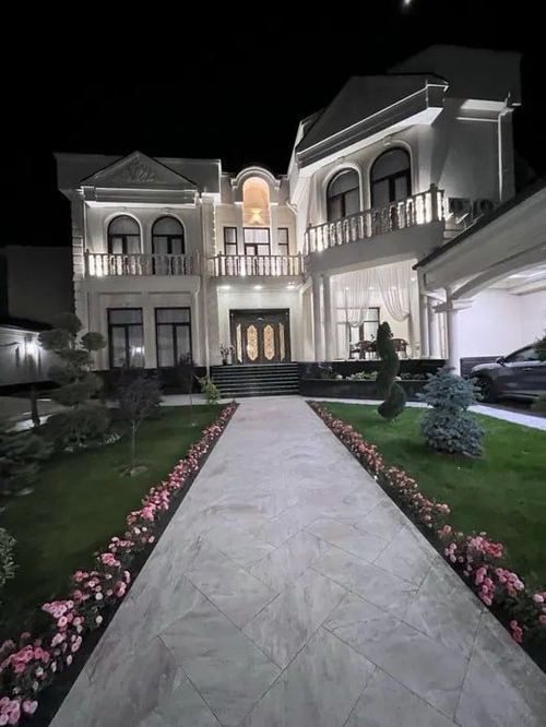 7-xonali uy, 650 m²