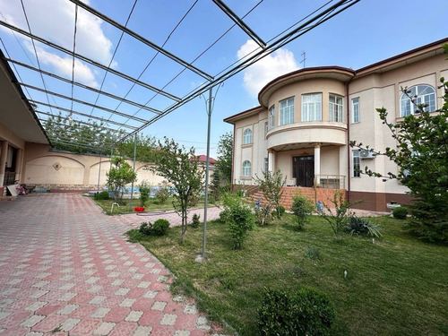 10-xonali uy, 600 m²