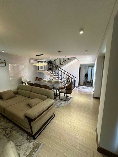 7-xonali uy, 350 m²