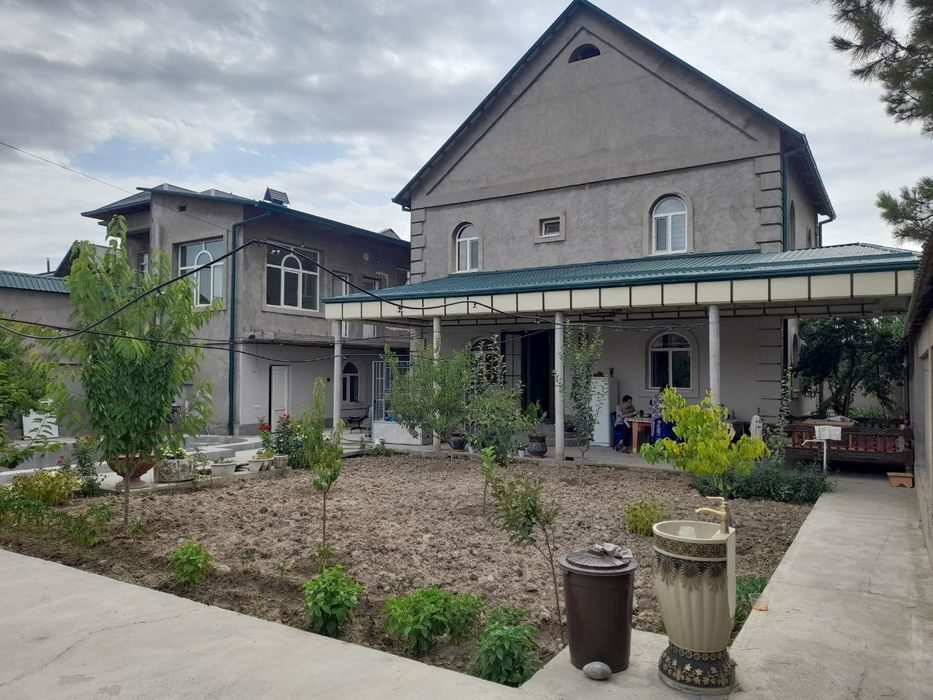 8-xonali uy, 280 m², Toshkent, Mirzo Ulug‘bek tumani, sotuvga
