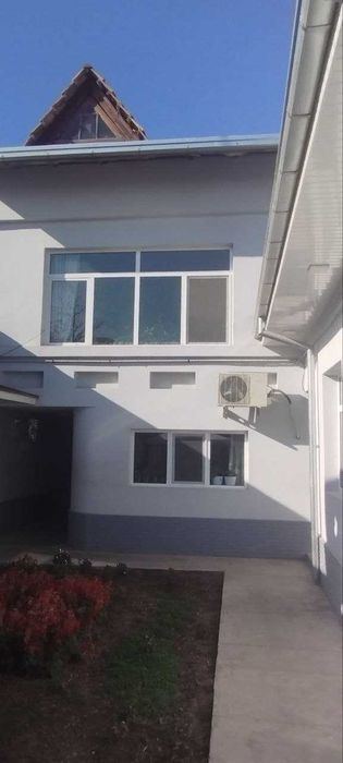 8-xonali uy, 475 m²