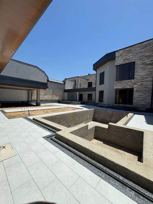 11-xonali uy, 400 m²