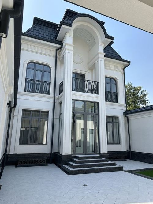 10-xonali uy, 400 m²