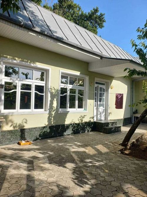 5-xonali uy, 250 m²