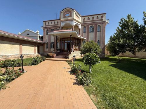 7-xonali uy, 500 m²