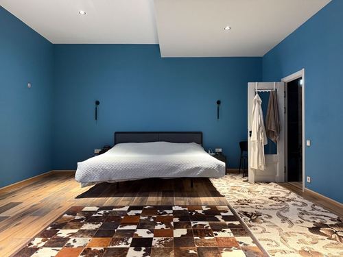 5-room house, 450 m²