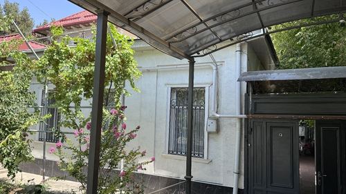 9-xonali uy, 450 m²