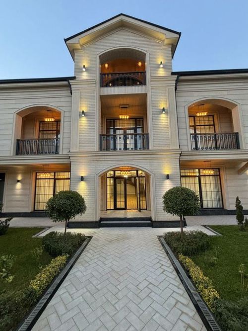13-xonali uy, 600 m²