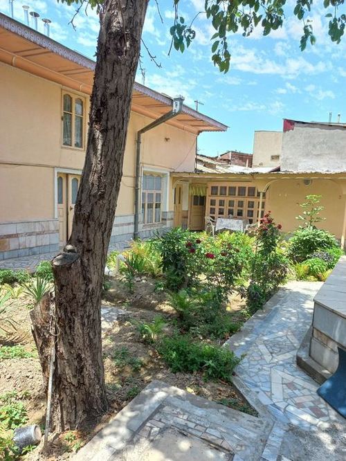 6-xonali uy, 900 m²