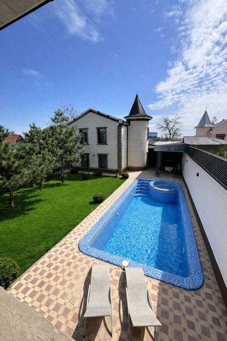 4-xonali uy, 600 m²