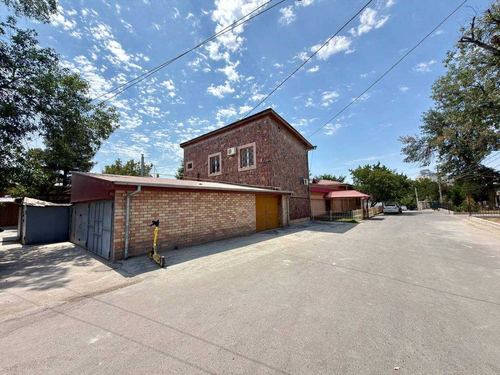 7-xonali uy, 275 m²