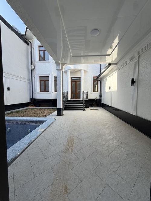 4-xonali uy, 315 m²