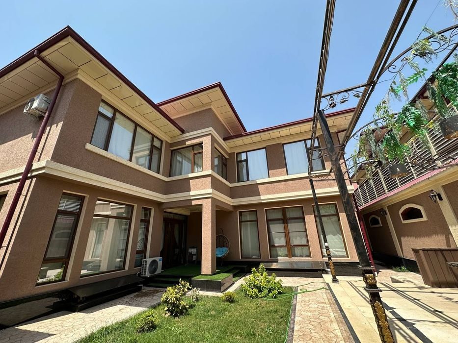 8-room house, 700 m², Tashkent, Mirzo Ulugbek District, for rent