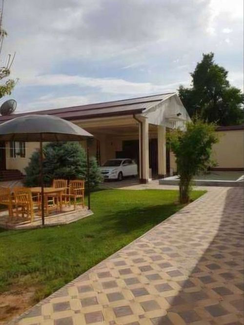 7-room house, 300 m²