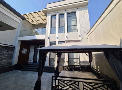 7-xonali uy, 400 m²