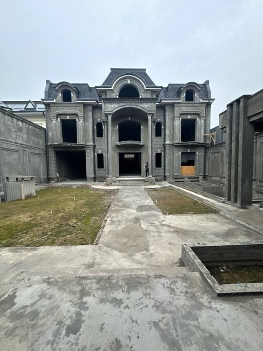 9-xonali uy, 1200 m², Toshkent, Mirzo Ulug‘bek tumani, sotuvga