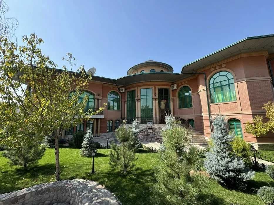 16-room house, 3700 m², Tashkent, Mirzo Ulugbek District, for rent