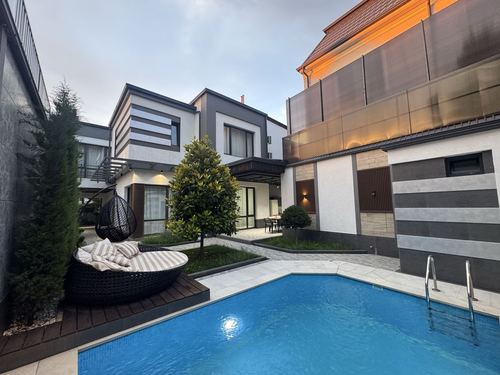 6-xonali uy, 400 m²