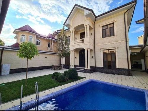 7-xonali uy, 450 m²