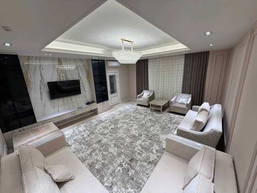 8-room house, 400 m²