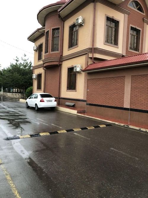 5-room house, 380 m²
