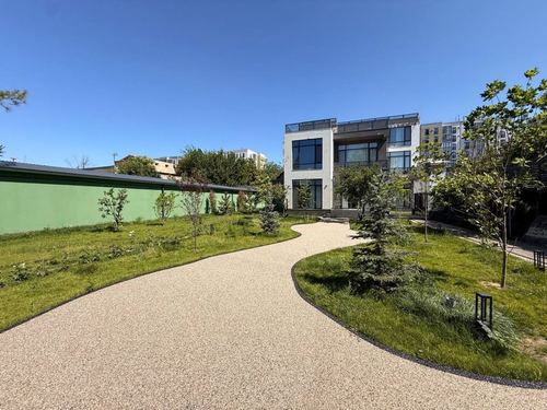 7-room house, 1400 m²