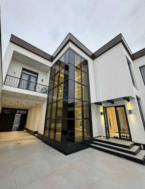 7-room house, 600 m²