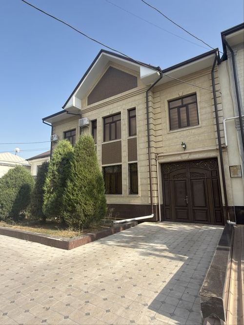 7-room house, 350 m²