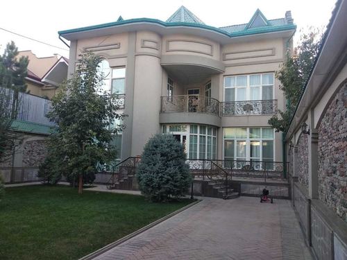 11-room house, 600 m²