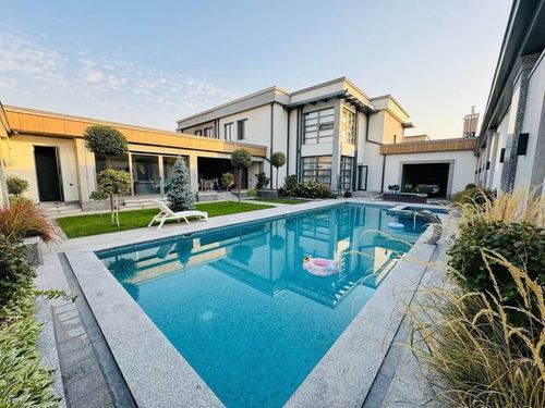 5-room house, 600 m²