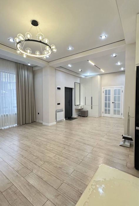 6-room house, 400 m²