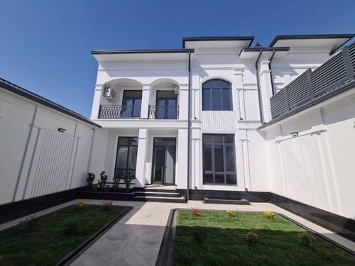 6-room house, 450 m²