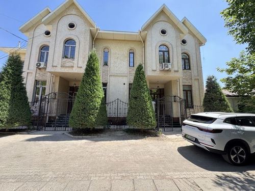 5-room house, 200 m²