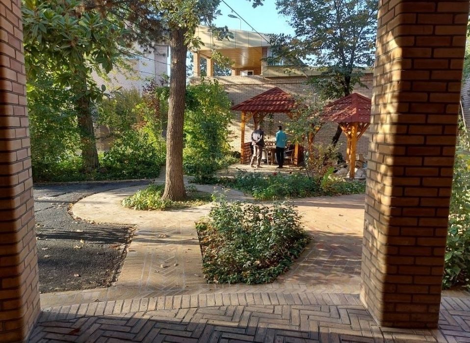 12-room cottage, 2200 m², Tashkent, Mirzo Ulugbek District, for rent