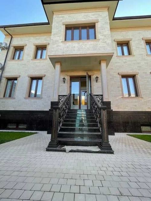 5-xonali uy, 250 m²
