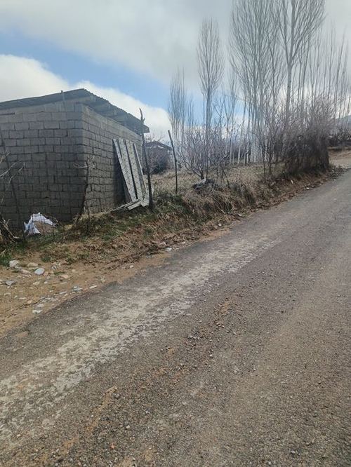 QRUQ YER SOTLAD O'ZMNIKIY bir so'tgi 6000 $