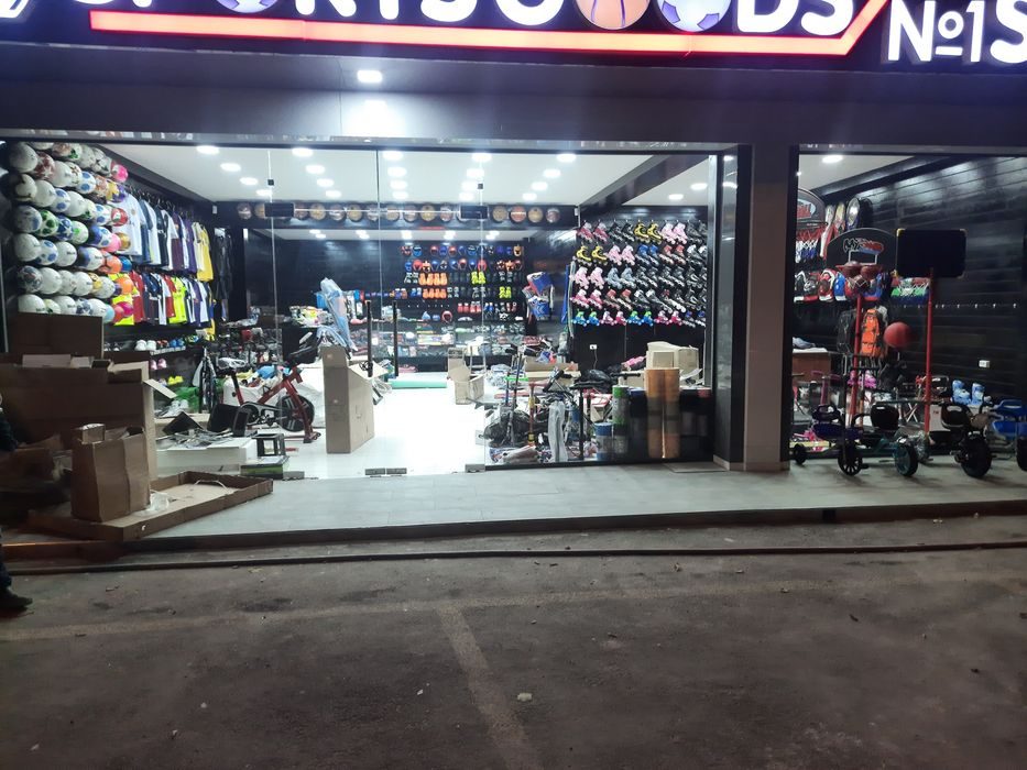 Magazin sotiladi arendasi 1500$
