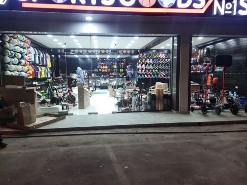 Magazin sotiladi arendasi 1500$