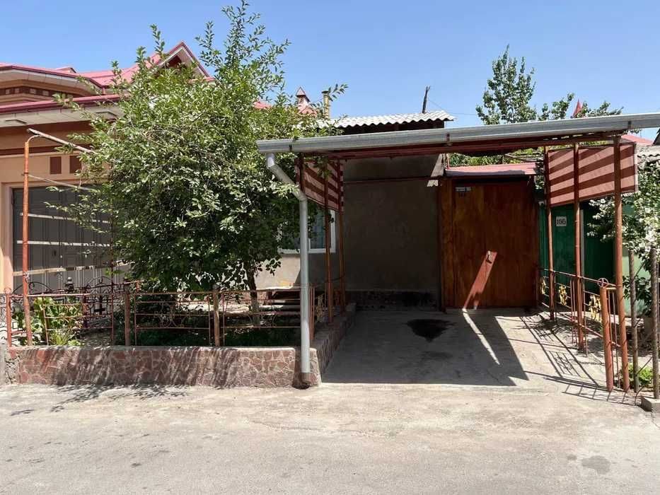Чойхона "Салом" томонда ҳовли сотилади 3,6 сотих, 90 мингдан сотихига