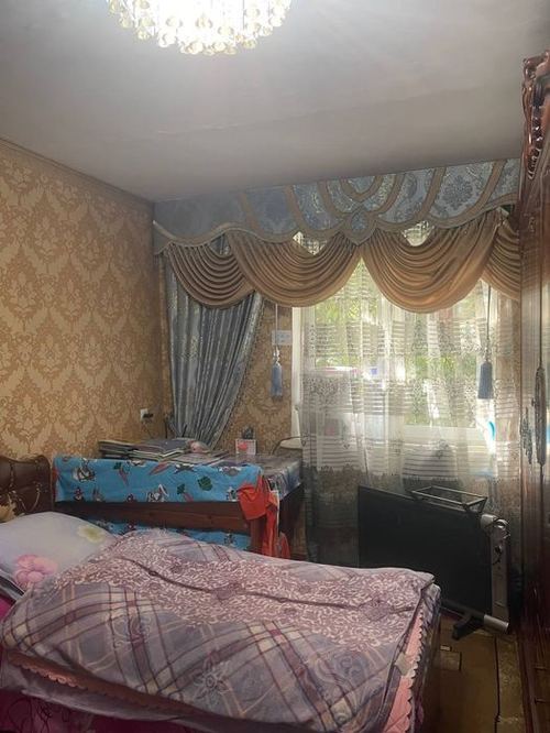 3-xonali kvartira, 80 m²