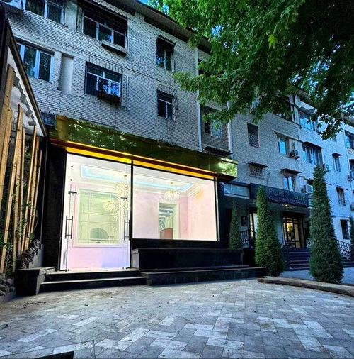 Продаю Нежелое Новый Hi-Tech Office Ц-1  Вдоль Дороги 125м2.