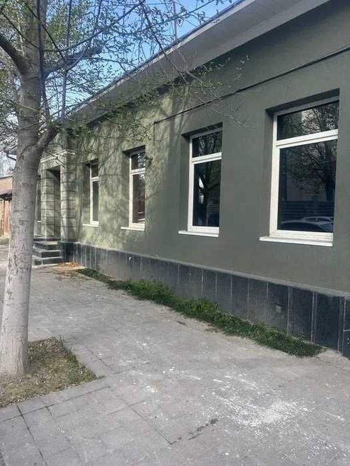 Ж.К.Акай Сити.Продам отличный обьект под бизнес 85квм.+подвал 40квм.