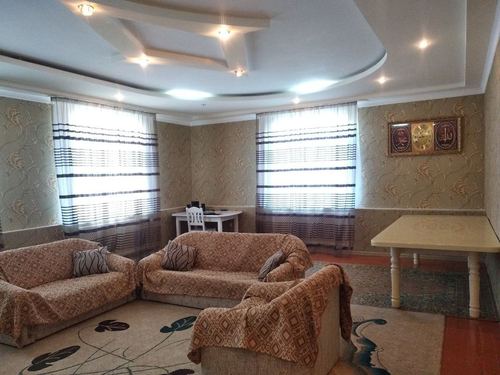8-комнатный дом, 300 м²